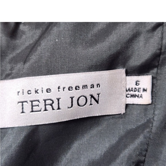 Ricky Freeman Teri Jon Ruched Mermaid  Evening Gown - Picture 5 of 8